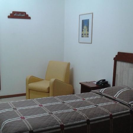 Collins Trade Hotel Porto Alegre Buitenkant foto