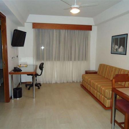 Collins Trade Hotel Porto Alegre Buitenkant foto