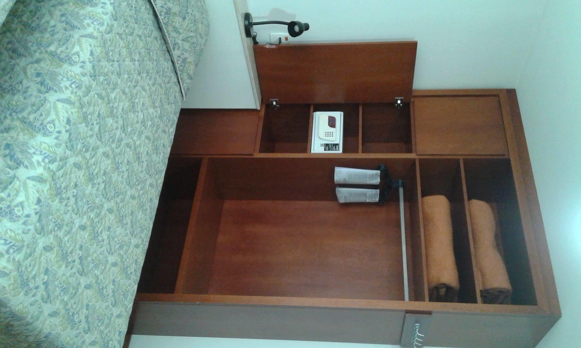 Collins Trade Hotel Porto Alegre Buitenkant foto