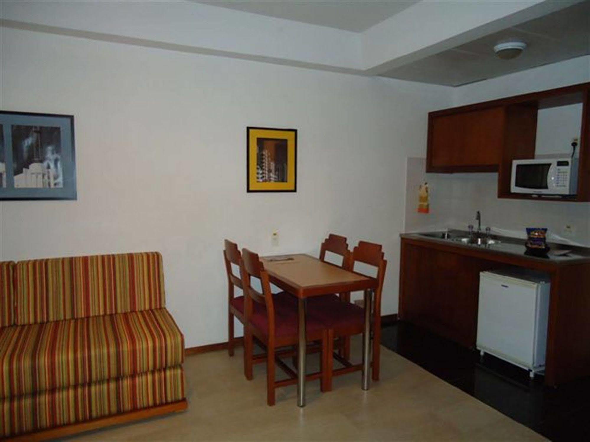 Collins Trade Hotel Porto Alegre Buitenkant foto
