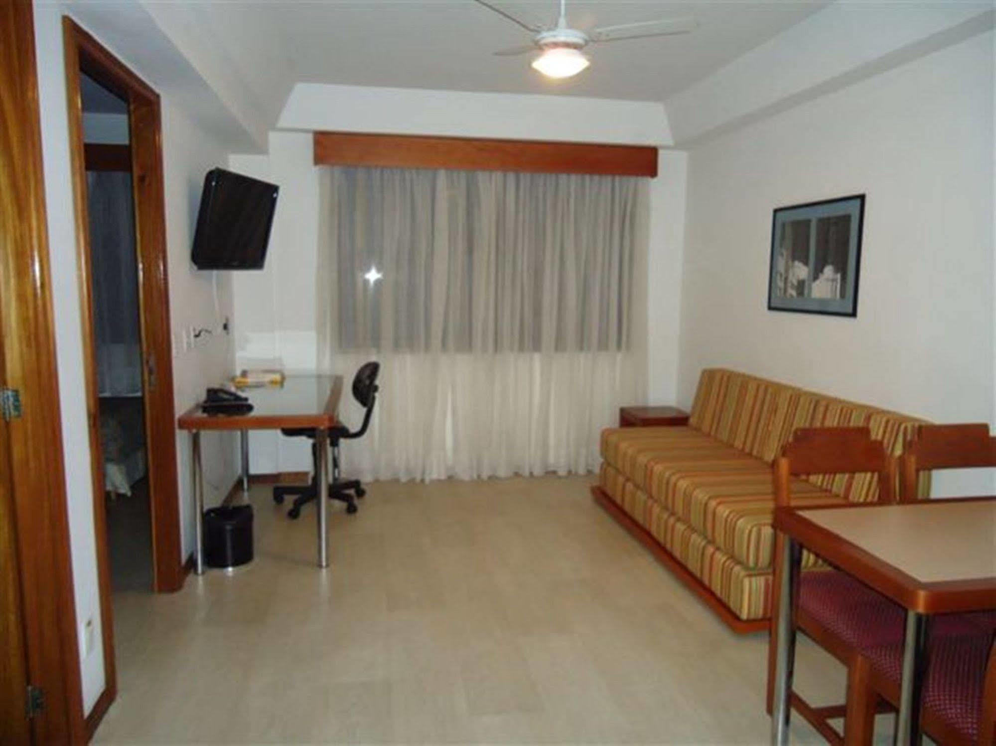 Collins Trade Hotel Porto Alegre Buitenkant foto