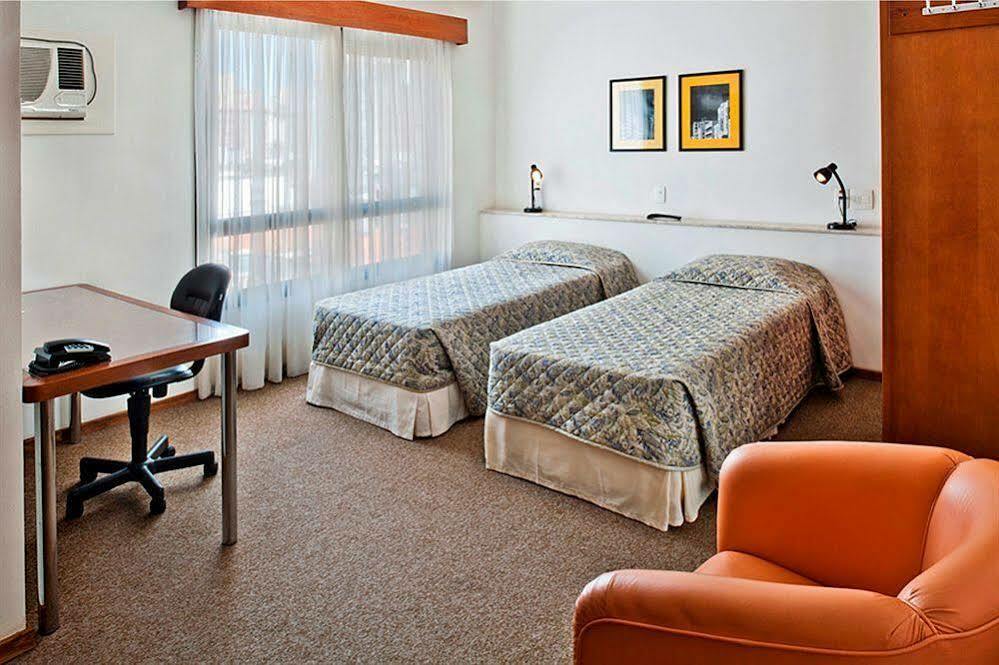Collins Trade Hotel Porto Alegre Buitenkant foto